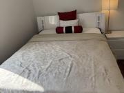 1 Bedroom Apartment for Rent at Heatherleigh Ave &...