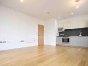 2 bedroom apartment for rent in 122 High Street Northern...