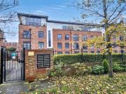 2 bedroom apartment for rent in 12 Thornhill Park,...