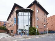2 bedroom apartment for rent in 16 Luxe, St Helens...