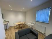 2 Bedroom Apartment For Rent In 35 Old Tiverton Road