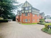 2 bedroom apartment for rent in 6 The Gardens, Sutton...