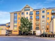 2 bedroom apartment for rent in Adderley Road,...