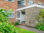 2 bedroom apartment for rent in Aldersyde Court, Off...