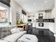 2 bedroom apartment for rent in Arthur Road, Flat 1,...