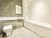 2 bedroom apartment for rent in Ashwood Way,...