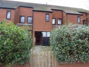 2 bedroom apartment for rent in Bagshot Road, Bush Hill...