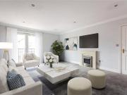 2 bedroom apartment for rent in Beehive Lane,...