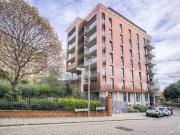 2 bedroom apartment for rent in Bell Barn Road, Park...