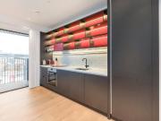 2 bedroom apartment for rent in Botanic Square, London...