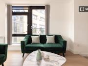 2 bedroom flat for rent in Golden Mile, London