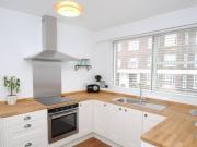 2 bedroom apartment for rent in Broadway West LeighOnSea SS9