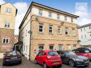 2 bedroom apartment for rent in Broomfield Road,...