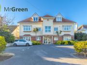 2 bedroom apartment for rent in Browning Avenue,...