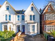 2 bedroom apartment for rent in Buckleigh Road,...