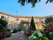 2 bedroom apartment for rent in Catherine Street,...
