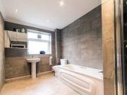 2 bedroom apartment for rent in Central...