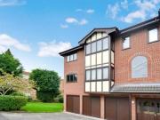 2 bedroom apartment for rent in Chatsworth Manor...
