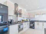 2 bedroom apartment for rent in Cherry Avenue Slough...