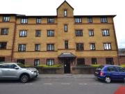 2 bedroom apartment for rent in Corinthian Court,...