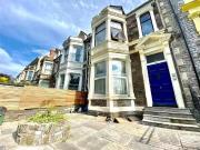 2 bedroom apartment for rent in Coronation Road,...