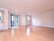 2 bedroom apartment for rent in Edison Road, Bromley, BR2