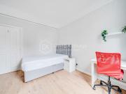 2 bedroom apartment for rent in Eton Apartments,...