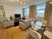 2 bedroom apartment for rent in Fairwater Road,...