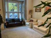 2 bedroom apartment for rent in Feltham Avenue East...