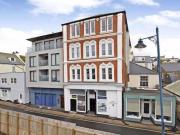 2 bedroom apartment for rent in George Street Teignmouth...