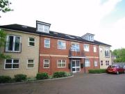 2 Bedroom Apartment For Rent In Grandfield Avenue, Watford