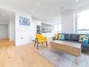 2 bedroom apartment for rent in Grant Road, London, SW11