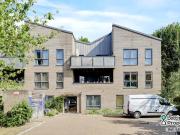 2 bedroom apartment for rent in Greenbanks Close,...