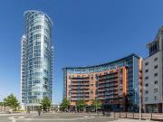 2 bedroom apartment for rent in Gunwharf Quays,...