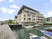 2 bedroom apartment for rent in Hampton Wick, Kingston...