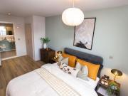 2 bedroom apartment for rent in Heyrod Street,...