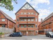 2 bedroom apartment for rent in Holden Road, Woodside...