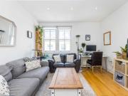 2 bedroom apartment for rent in Kingsland Passage,...