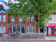 2 bedroom apartment for rent in Kingston Road,...
