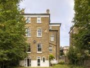 2 Bedroom Apartment For Rent In London