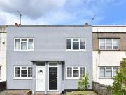 2 Bedroom Apartment For Rent In London