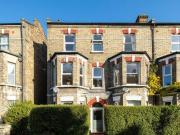 2 Bedroom Apartment For Rent In London