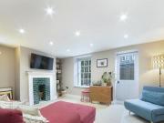 2 Bedroom Apartment For Rent In London