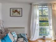 2 Bedroom Apartment For Rent In London