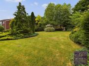 2 bedroom apartment for rent in Lyonsdown Road, New...