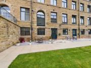 2 bedroom apartment for rent in Masons Mill, Salts Mill...