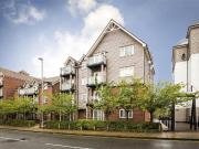 2 bedroom apartment for rent in New Crane Street,...