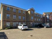 2 Bedroom Apartment For Rent In Northampton,...