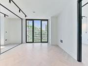 2 bedroom apartment for rent in One Crown Place, Sun...