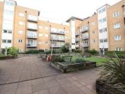 2 bedroom apartment for rent in Peebles Court,...
